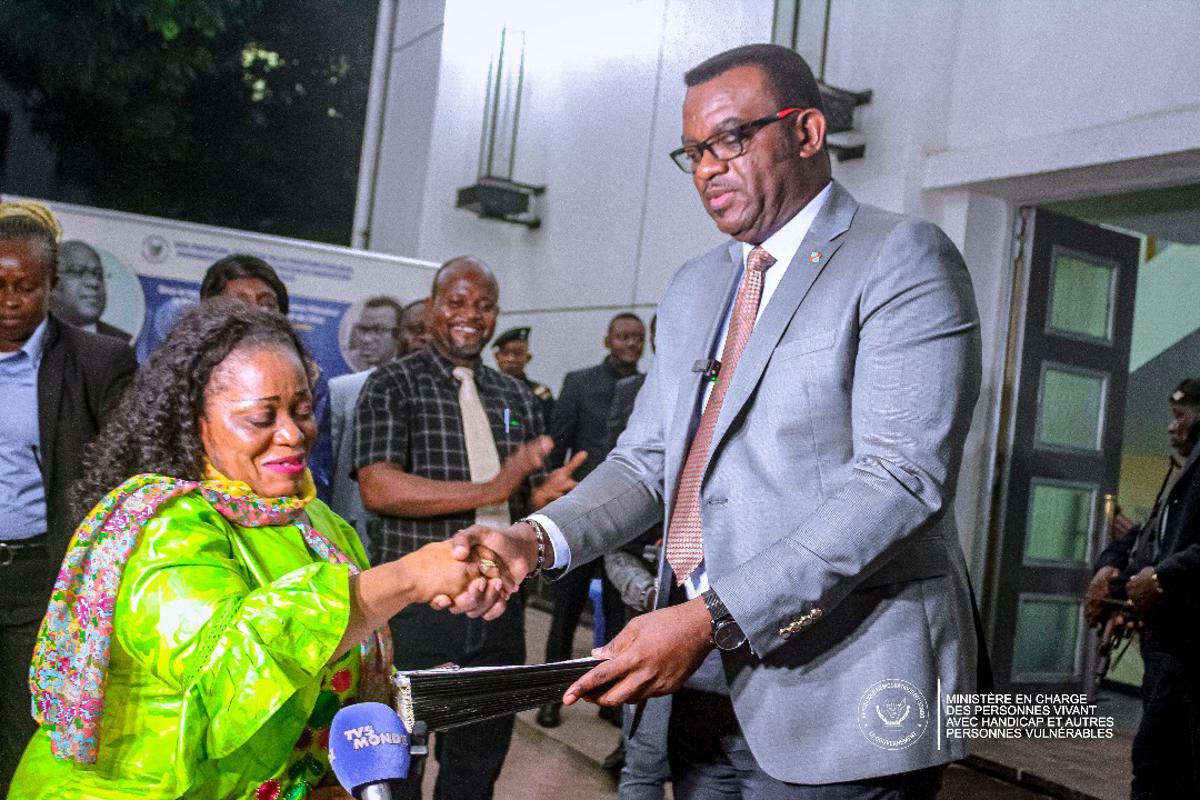 RDC : 1 200 personnes en situation de handicap intègrent l’administration publique